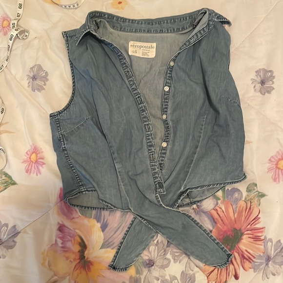 Aeropostale Tops - Denim button up top/best L